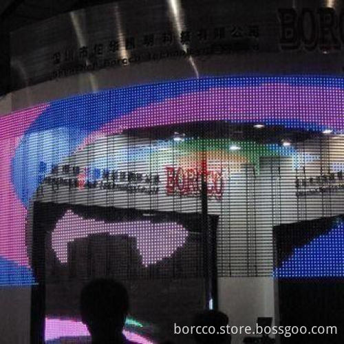 Flexible Outdoor Full Color High Quality LED Curtain Screen Display with 37.5mm Pixel Pitch